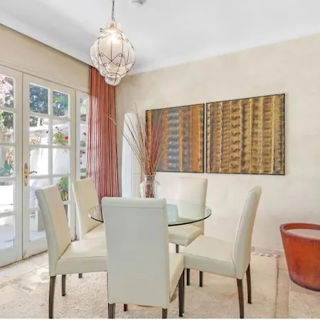 Charming Townhouse In The Heart Of The Golden Mile בית נופש *